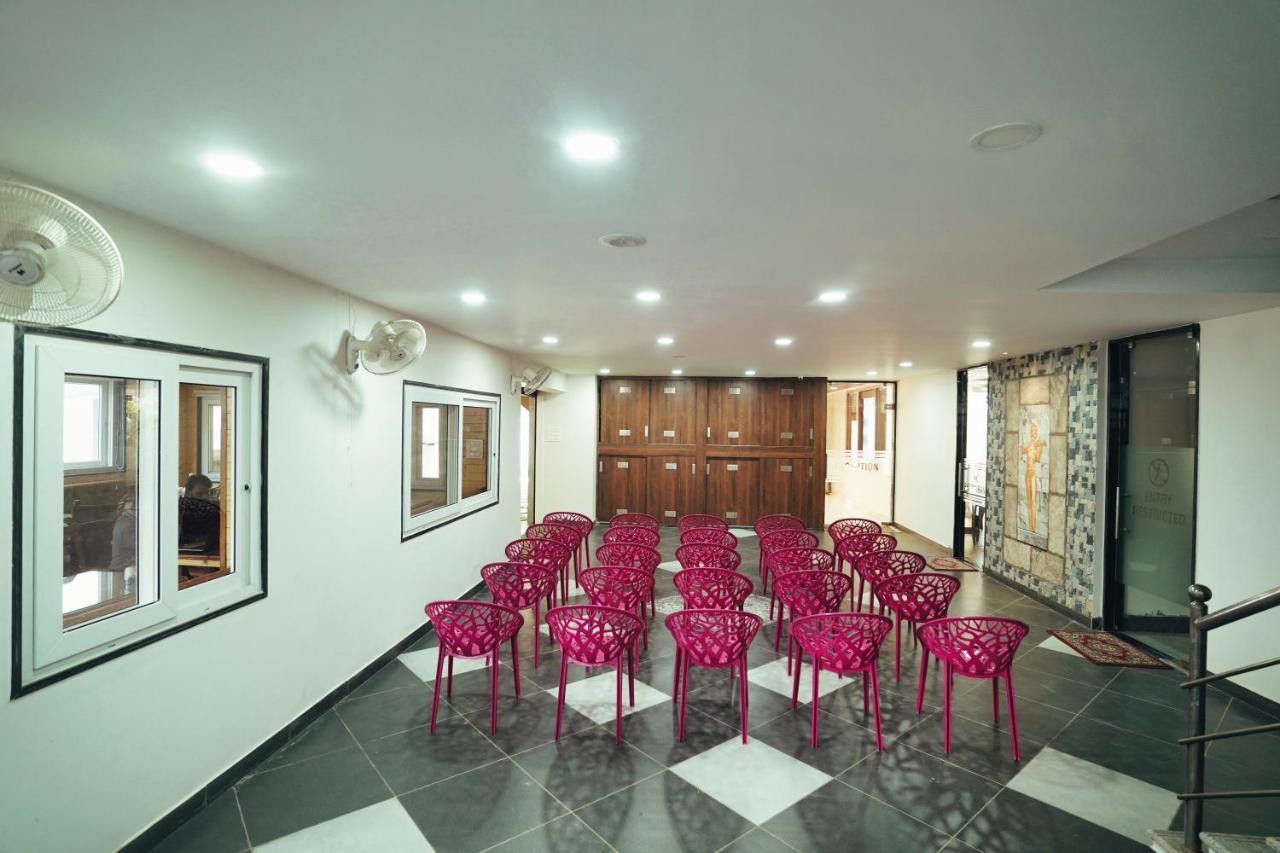 M Square Hotel Hyderabad Luaran gambar