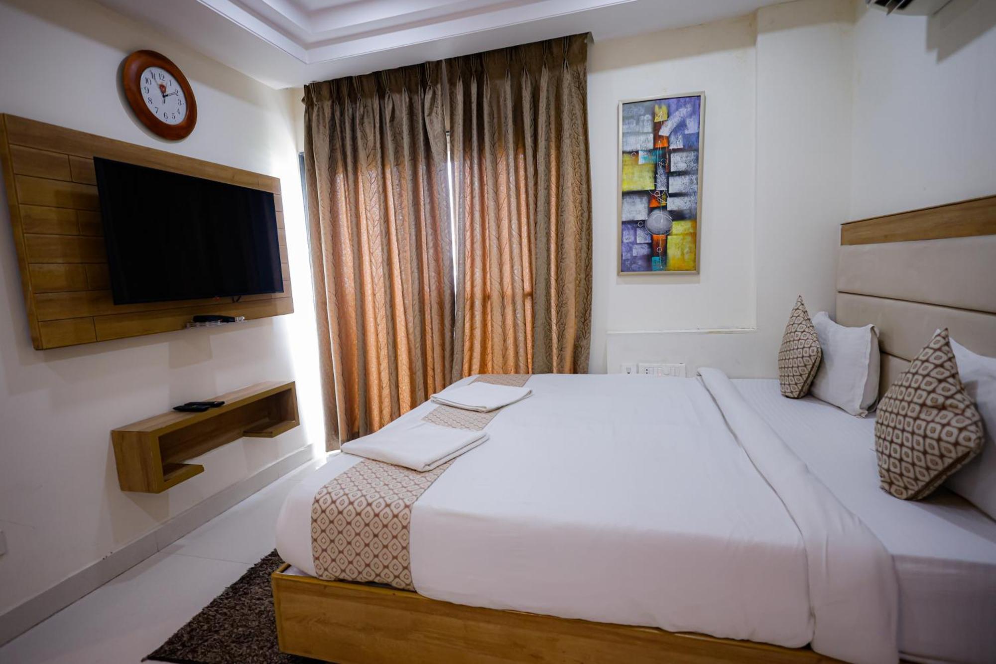M Square Hotel Hyderabad Luaran gambar
